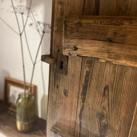 Дом отдыха Little Wild House *